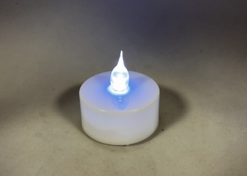 LED mécses hidegfényű