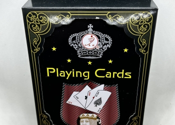 Dupla paklis 100% plasztik römikártya fekete fémdobozban